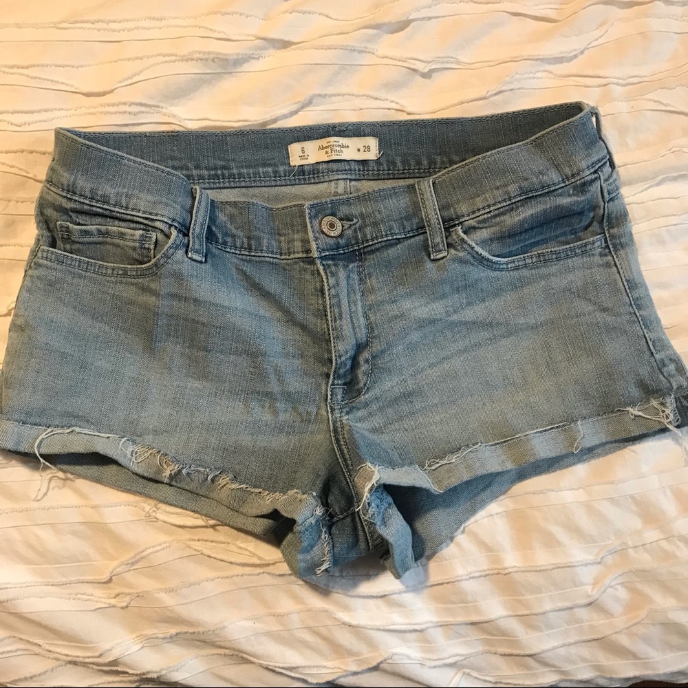 Abercrombie and Fitch Jean shorts size 28